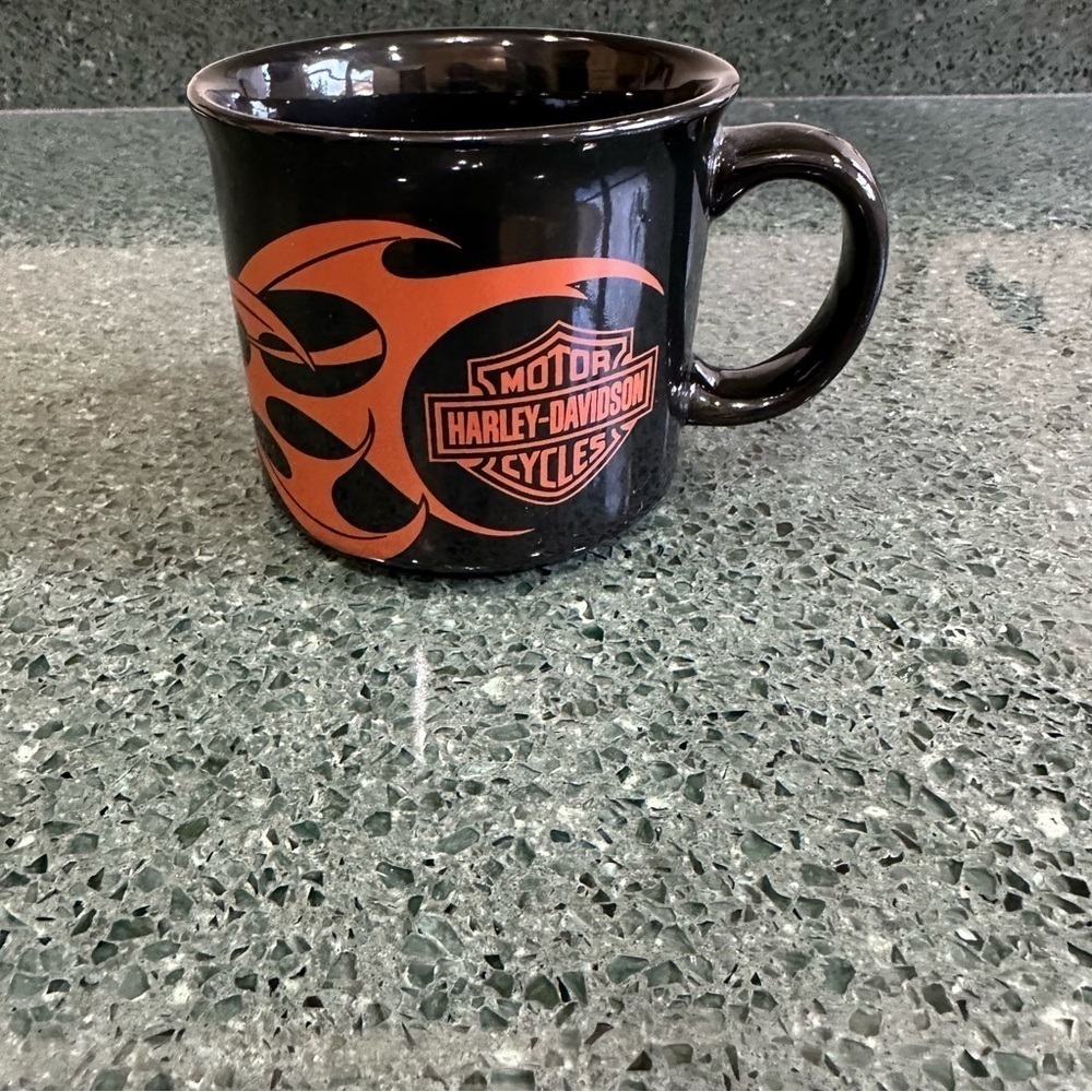 Vintage 2004 Harley Davidson Coffee Tea Large Mug Cup Flames Bar and Shield